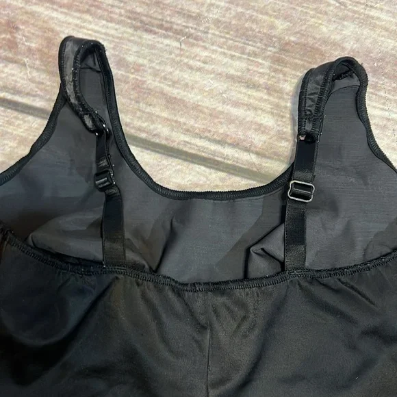 Ruby Ribbon Slip Sz 36 - Picture 3 of 5